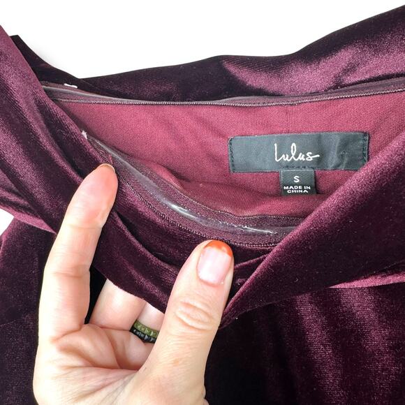 Lulus I'm Enchanted Burgundy Velvet Off-The-Shoulder Tulip Maxi Dress Small - Picture 7 of 10